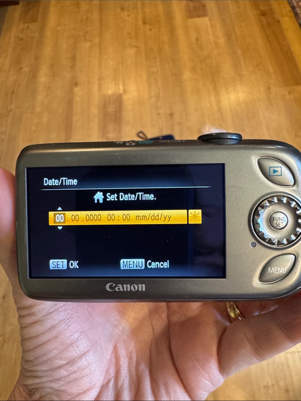 Canon PowerShot SD960 IS 12.1 MP Digital ELPH Camera Silver TESTED with Charger - Picture 9 of 15